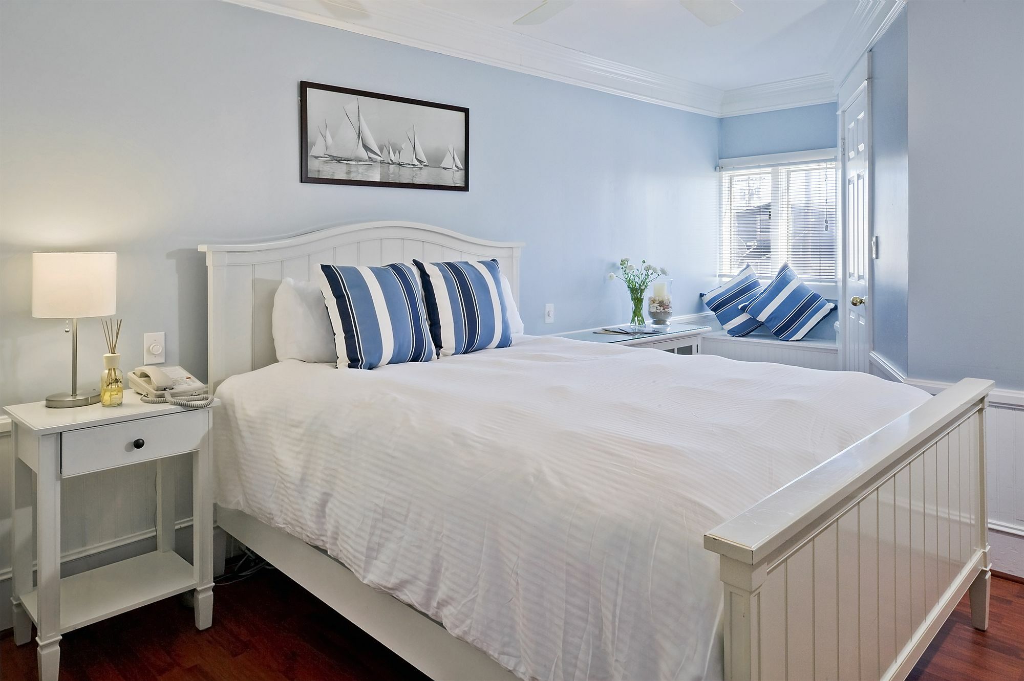 Newport Beach Hotel Екстер'єр фото