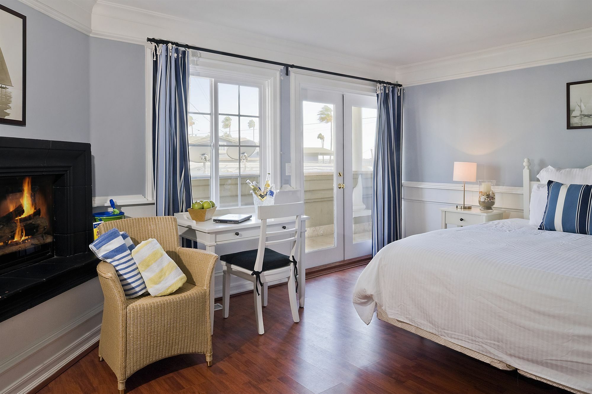 Newport Beach Hotel Екстер'єр фото