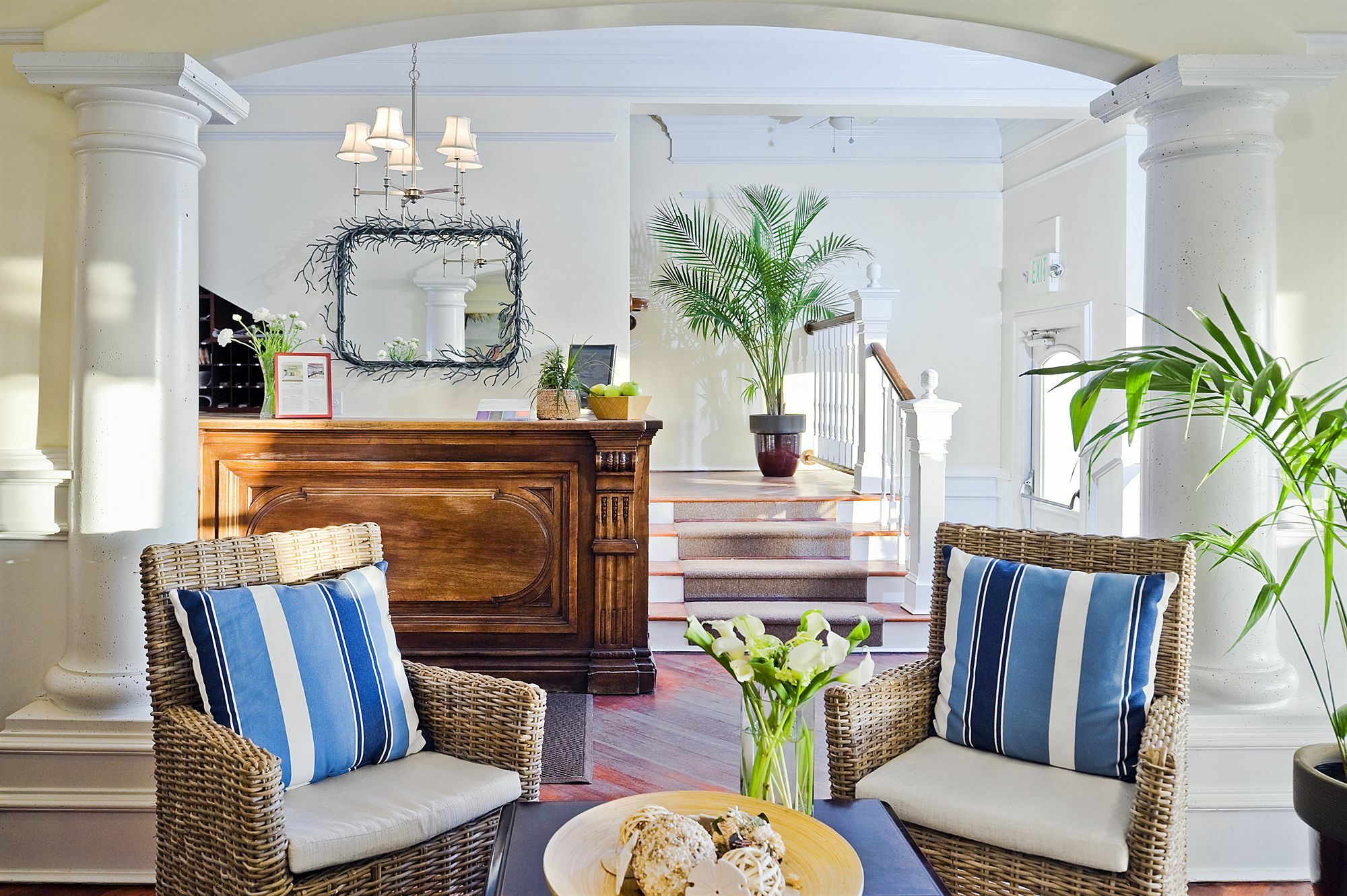 Newport Beach Hotel Екстер'єр фото